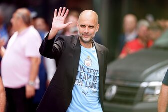 Auf nach Manchester: Pep Guardiola bei der Abreise aus Istanbul. Auf nach Manchester: Pep Guardiola bei der Abreise aus Istanbul.