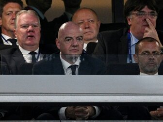 "Ein Visionär": Infantino würdigt verstorbenen Berlusconi "Ein Visionär": Infantino würdigt verstorbenen Berlusconi