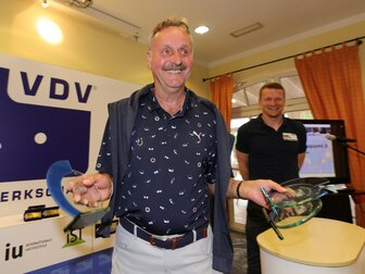 Peter Neururer leitet erneut das VDV-Proficamp Peter Neururer leitet erneut das VDV-Proficamp