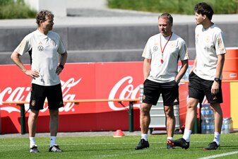 Hansi Flick (M) wird in den Testspielen gegen Polen und Kolumbien auf Lukas Klostermann und Timo Werner verzichten müssen. Hansi Flick (M) wird in den Testspielen gegen Polen und Kolumbien auf Lukas Klostermann und Timo Werner verzichten müssen.