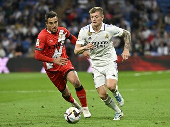 Kroos verlängert bei Real bis 2024 Kroos verlängert bei Real bis 2024