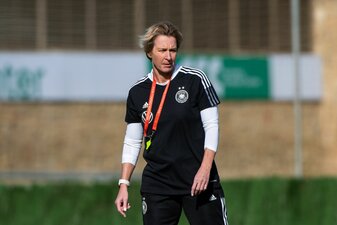 Muss im Test gegen Vietnam auf die Bayern-Spielerinnen verzichten: Bundestrainerin Martina Voss-Tecklenburg. Muss im Test gegen Vietnam auf die Bayern-Spielerinnen verzichten: Bundestrainerin Martina Voss-Tecklenburg.