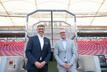 VfB-Vorstandsboss Alexander Wehrle (r) und Vereinspräsident Claus Vogt.