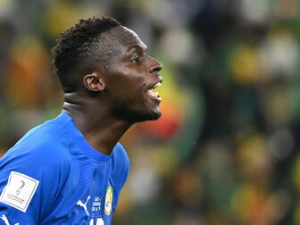 Auch Chelsea-Keeper Mendy nach Saudi-Arabien Auch Chelsea-Keeper Mendy nach Saudi-Arabien