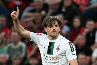 Wechselt aus Gladbach nach Leverkusen: Jonas Hofmann. Wechselt aus Gladbach nach Leverkusen: Jonas Hofmann.