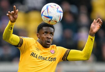 Trotz anderer Angebote Osnabrück holt Feyenoords Conteh Fussballdaten