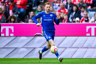 Sepp van den Berg spielte in der vergangenen Saison für Schalke 04. Sepp van den Berg spielte in der vergangenen Saison für Schalke 04.