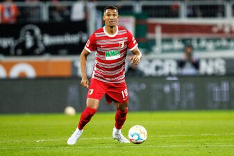 Augsburgs Felix Uduokhai hat eine Entscheidung über seine Zukunft getroffen. Augsburgs Felix Uduokhai hat eine Entscheidung über seine Zukunft getroffen.