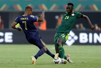 Pape Gueye (r) aus dem Senegal ist vom Cas gesperrt worden. Pape Gueye (r) aus dem Senegal ist vom Cas gesperrt worden.