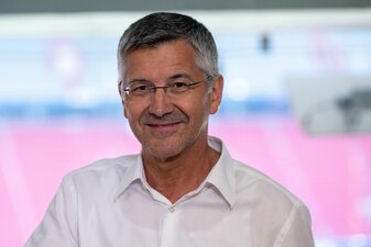 Harry Kane würde auch die Bundesliga attraktiver machen, sagt FCB-Präsident Herbert Hainer. Harry Kane würde auch die Bundesliga attraktiver machen, sagt FCB-Präsident Herbert Hainer.