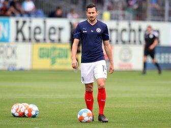 Kiel bindet Torjäger Skrzybski bis 2026 Kiel bindet Torjäger Skrzybski bis 2026