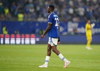 Der Schalker Ibrahima Cissé wurde rassistisch beleidigt. Der Schalker Ibrahima Cissé wurde rassistisch beleidigt.