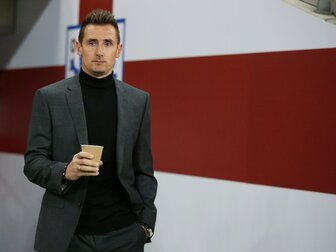Miroslav Klose fordert bessere Bezahlung für DFB-Frauenteam Miroslav Klose fordert bessere Bezahlung für DFB-Frauenteam