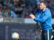 Hertha-Trainer Pal Dardai ist auf der Suche nach einem neuen Spieler. Foto: Soeren Stache