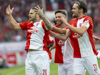 Halle gewinnt Drittliga-Auftakt gegen Essen Halle gewinnt Drittliga-Auftakt gegen Essen