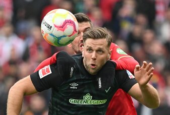 Der Verbleib von Niclas Füllkrug bei Werder Bremen ist noch immer offen. Der Verbleib von Niclas Füllkrug bei Werder Bremen ist noch immer offen.