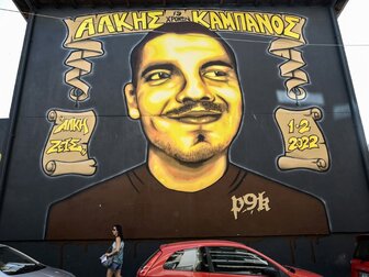 Griechischer Fan vor Europapokalspiel erstochen Griechischer Fan vor Europapokalspiel erstochen
