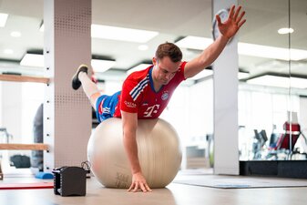 Bayern-Torwart Manuel Neuer setzt seine Reha fort. Bayern-Torwart Manuel Neuer setzt seine Reha fort.