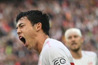 Wataru Endo ist der Kapitän des VfB Stuttgart. Wataru Endo ist der Kapitän des VfB Stuttgart.