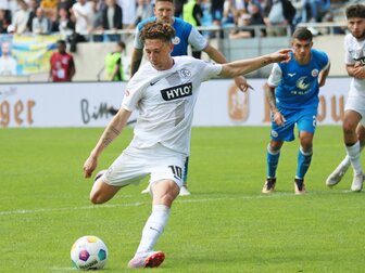Elversberg verlängert mit Topscorer Rochelt Elversberg verlängert mit Topscorer Rochelt