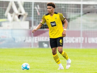 Frankfurt holt U19-Nationalspieler Collins aus Dortmund Frankfurt holt U19-Nationalspieler Collins aus Dortmund
