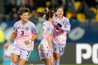 Die Japanerinnen Moeka Minami (l-r), Risa Shimizu und Fuka Nagano spielen bislang eine starke WM. Die Japanerinnen Moeka Minami (l-r), Risa Shimizu und Fuka Nagano spielen bislang eine starke WM.