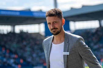 VfL Bochums Sport-Geschäftsführer Patrick Fabian betritt das Stadion. VfL Bochums Sport-Geschäftsführer Patrick Fabian betritt das Stadion.