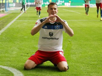4:3 bei Drittligist Essen: Benes schießt HSV in Runde zwei 4:3 bei Drittligist Essen: Benes schießt HSV in Runde zwei