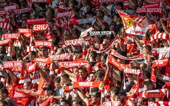 Auch bei Union Fans sind Tickets sehr begehrt. Auch bei Union Fans sind Tickets sehr begehrt.