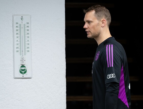 FCB-Torwart Manuel Neuer soll in den nächsten Wochen ins Mannschaftstraining zurückkehren.