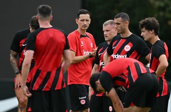 Eintracht Frankfurt tritt gegen Levski Sofia zunächst auswärts an. Eintracht Frankfurt tritt gegen Levski Sofia zunächst auswärts an.