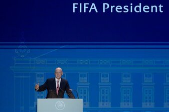 FIFA-Präsident Gianni Infantino sprach in Sydney über die Einnahmen bei der WM der Frauen. FIFA-Präsident Gianni Infantino sprach in Sydney über die Einnahmen bei der WM der Frauen.