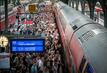 Die Bahngewerkschaft ruft Fußball-Fans zu respektvollem Verhalten auf.