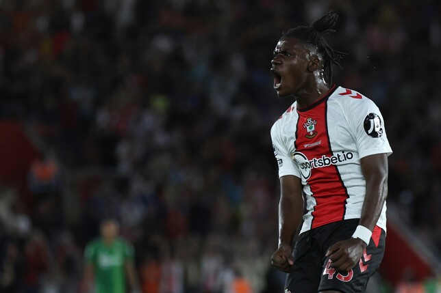 Der FC Chelsea verpflichtet Lavia aus Southampton.