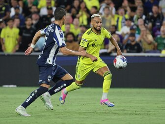 Hype um Duell mit Messi: Mukhtar findet "das alles unreal" Hype um Duell mit Messi: Mukhtar findet "das alles unreal"