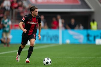 Leverkusens Neuzugang Jonas Hofmann am Ball. Leverkusens Neuzugang Jonas Hofmann am Ball.