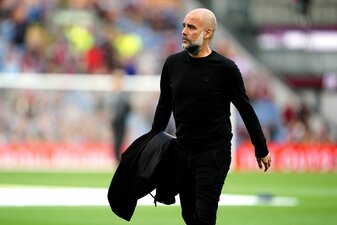 Manchester Citys Trainer Pep Guardiola wird bis mindestens Mitte September nicht an der Seitenlinie coachen. Manchester Citys Trainer Pep Guardiola wird bis mindestens Mitte September nicht an der Seitenlinie coachen.