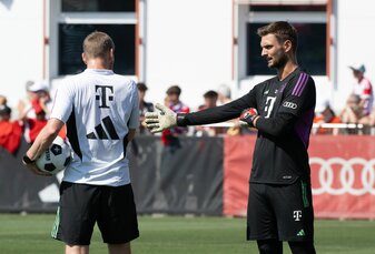 Bekommt neue Komkurrenz auf der Torhüterposition: Sven Ulreich (r) vom FC Bayern München. Bekommt neue Komkurrenz auf der Torhüterposition: Sven Ulreich (r) vom FC Bayern München.