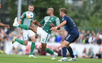 Bremens Manuel Mbom wechselt nach Dänemark zu Viborg FF. Bremens Manuel Mbom wechselt nach Dänemark zu Viborg FF.