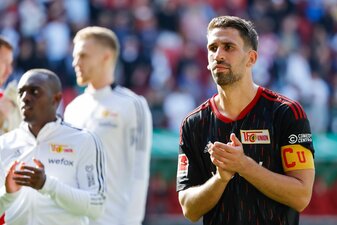 Rani Khedira (r) überzeugt beim 1. FC Union Berlin mit guten Leistungen. Rani Khedira (r) überzeugt beim 1. FC Union Berlin mit guten Leistungen.