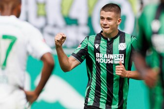 Hannover 96 belohnte sich in Fürth mit einem Auswärtssieg. Hannover 96 belohnte sich in Fürth mit einem Auswärtssieg.