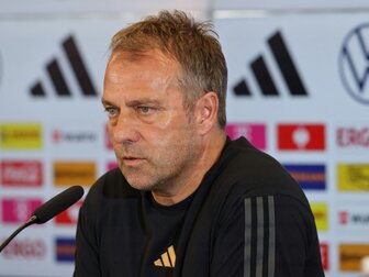 Flick über Schulsport: "Das muss sich ändern" Flick über Schulsport: "Das muss sich ändern"