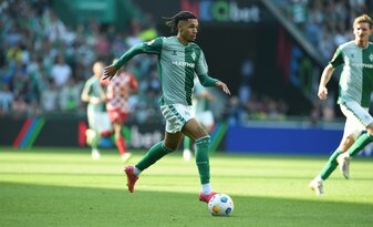 Erzielte den Siegtreffer im Testspiel gegen Mönchengladbach: Bremens Justin Njinmah. Erzielte den Siegtreffer im Testspiel gegen Mönchengladbach: Bremens Justin Njinmah.