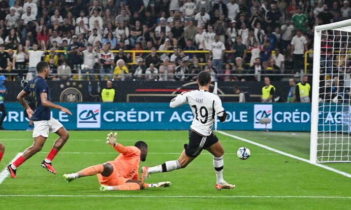Leroy Sane erzielte den Treffer zum zwischenzeitlichen 2:0 für das DFB-Team.