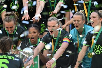 Im Achtelfinale des DFB-Pokals müssen die Wölfinnen gegen Bremen ran. Im Achtelfinale des DFB-Pokals müssen die Wölfinnen gegen Bremen ran.