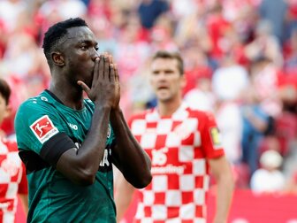 Verspäteter Spielbeginn: Stuttgart muss zahlen Verspäteter Spielbeginn: Stuttgart muss zahlen