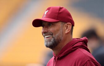Coach Jürgen Klopp feiert den 50. Europacup-Sieg mit dem FC Liverpool. Coach Jürgen Klopp feiert den 50. Europacup-Sieg mit dem FC Liverpool.