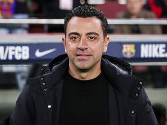 Trainer Xavi verlängert bei Barca bis 2025 Trainer Xavi verlängert bei Barca bis 2025