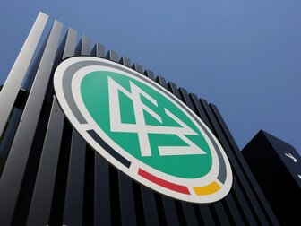 Russland-Frage: DFB folgt UEFA-Beschluss Russland-Frage: DFB folgt UEFA-Beschluss