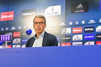 Er übte nach dem Paderborn-Spiel scharfe Kritik: Peter Knäbel. Er übte nach dem Paderborn-Spiel scharfe Kritik: Peter Knäbel.